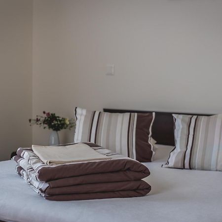 Hotel Viesu Maja Janis Madona Esterno foto