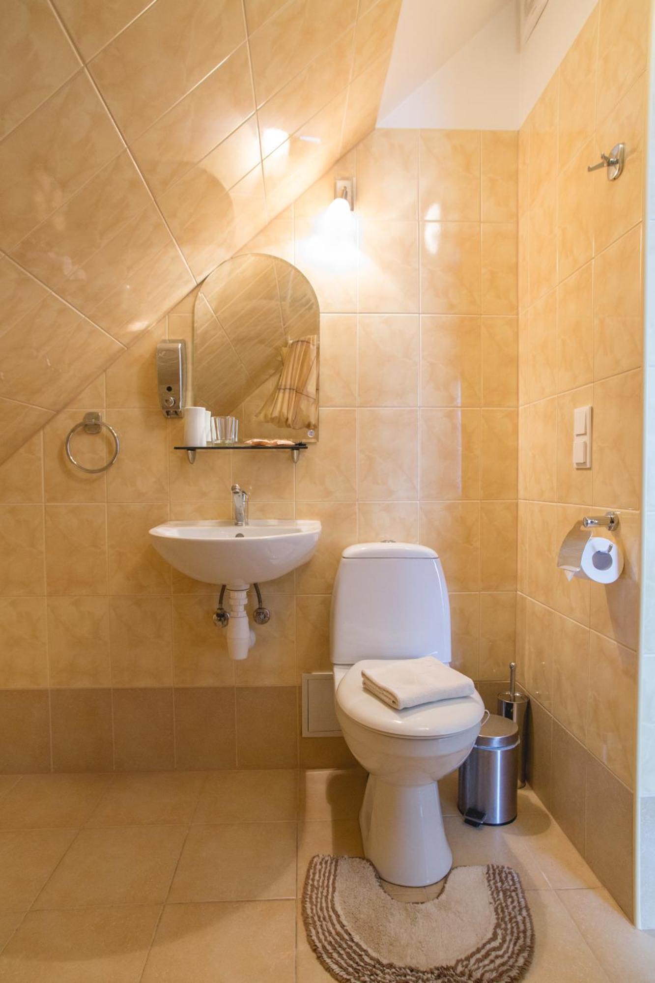 Hotel Viesu Maja Janis Madona Camera foto