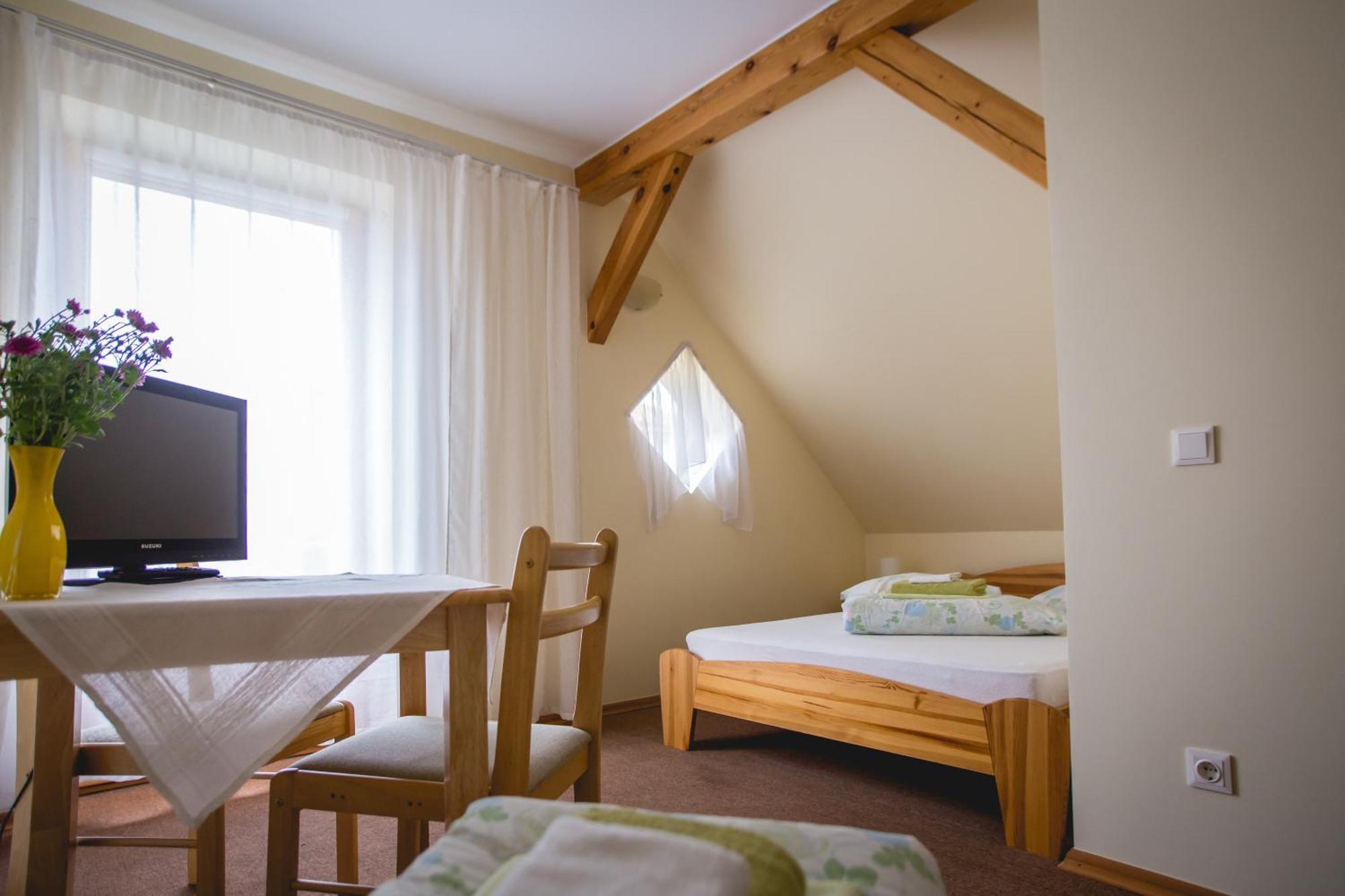 Hotel Viesu Maja Janis Madona Esterno foto